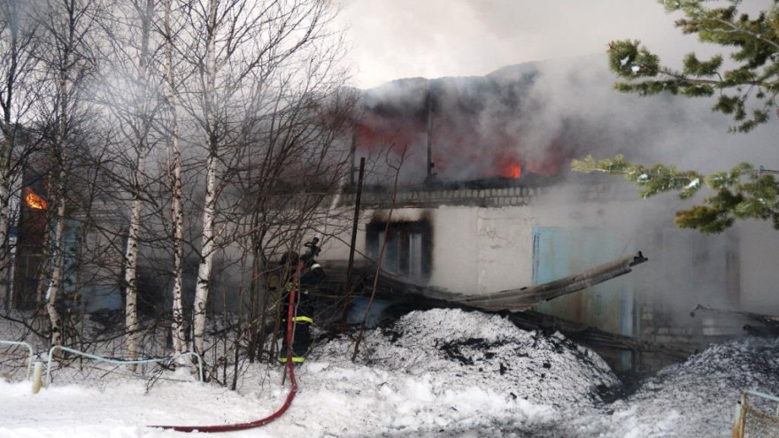 В Муравленко на территории промзоны произошел пожар