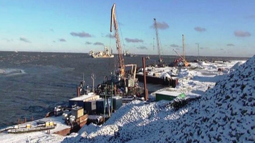 В Тазовском обсудили строительство на Гыдане стратегически важного морского порта