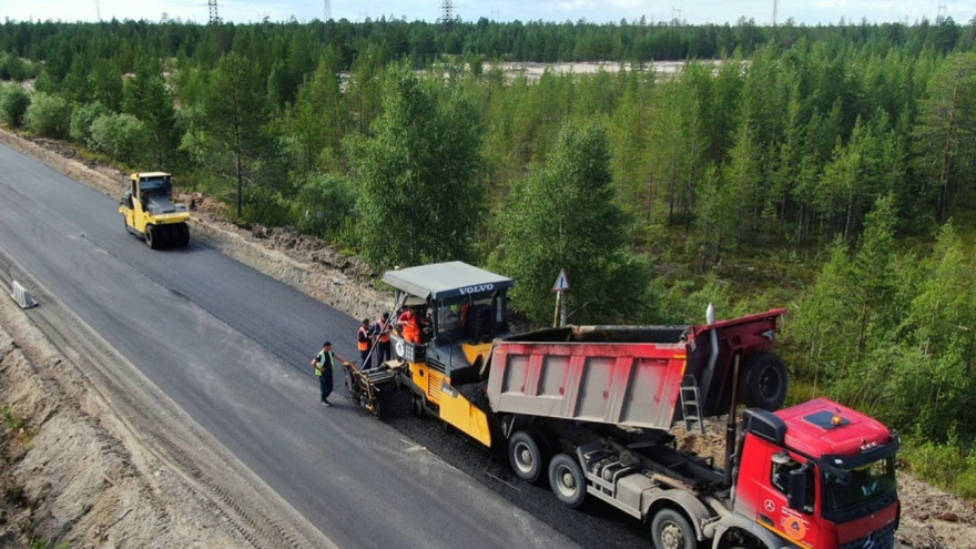 На Ямале начался финальный этап ремонта дороги от границы округа до Губкинского