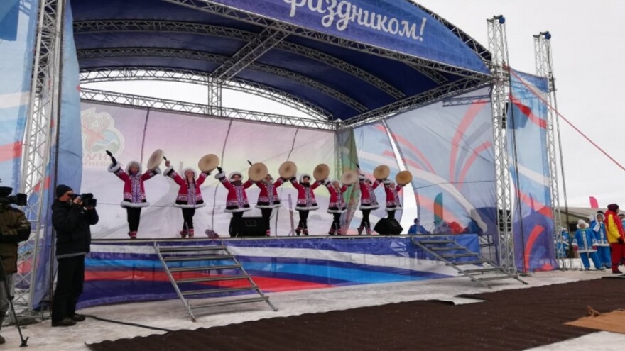В Аксарке празднуют главное событие весны - День оленевода