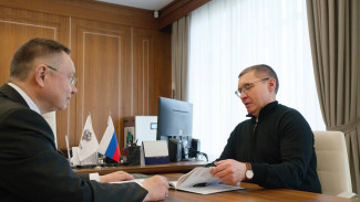 Владимир Якушев и Ирек Файзуллин обсудили жилищное и инфраструктурное развитие УрФО