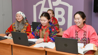 На Ямале почти в 3 раза увеличится количество именных стипендий губернатора