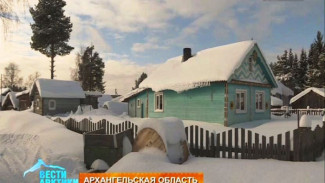 Жители поселка Поча в Архангельской области обустроили три дома и принимают гостей. А уж посмотреть там есть на что