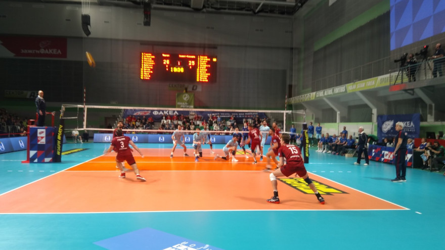 Чемпионат России - 2020 по волейболу: новоуренгойский «Факел» сражается за победу с казанским «Зенитом»
