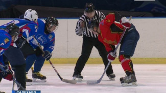 В Салехарде стартовал хоккейный турнир на кубок Губернатора Ямала