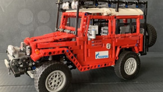 Житель Салехарда продает восемь «люксовых» LEGO-автомобилей за 100 тысяч рублей