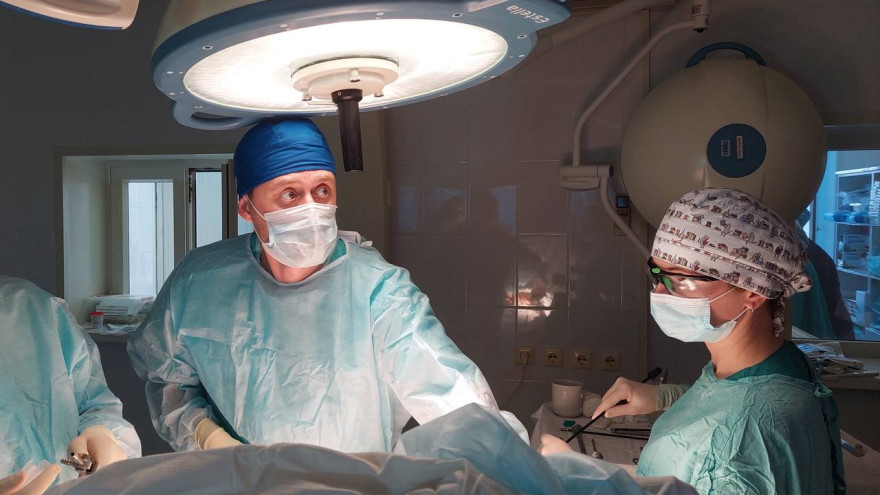 Удалили кисту и сохранили селезенку: ноябрьские врачи провели сложнейшую операцию