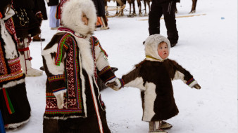 На Ямале к празднику коренных народов выпустили медицинские памятки на ненецком языке