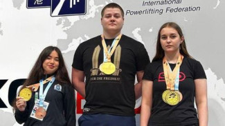 Три золотые медали завоевали ямальские силачи на международных соревнованиях