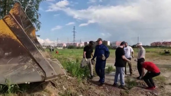 Жители Нового Уренгоя взяли инициативу в свои руки и избавились от строительной свалки