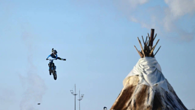 Новый Уренгой готовится встретить День оленевода на берегу реки Седэяха