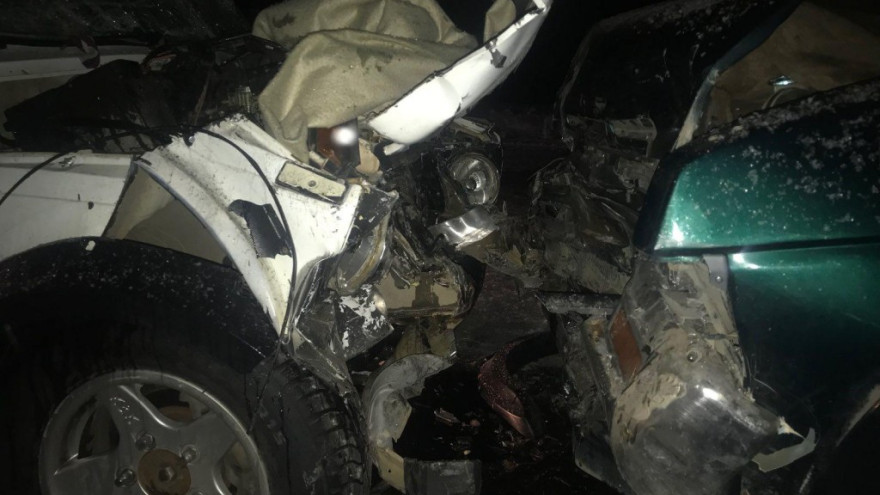 ДТП на Ямале за сутки: авария на трассе Сургут - Салехард, в Белоярске пешеходы угодили под сани (ФОТО)