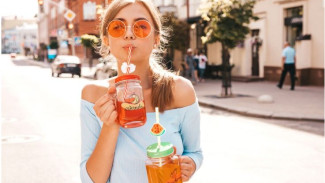 Сплошная польза: топ-8 напитков в жаркие дни