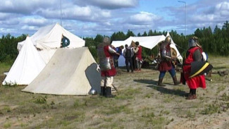 Рыцари, русские богатыри, знатные дамы, монахи и пехотинцы съехались в эти выходные в Салехард