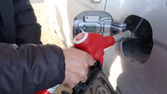 Ездить дорого: в ЯНАО растут цены на бензин