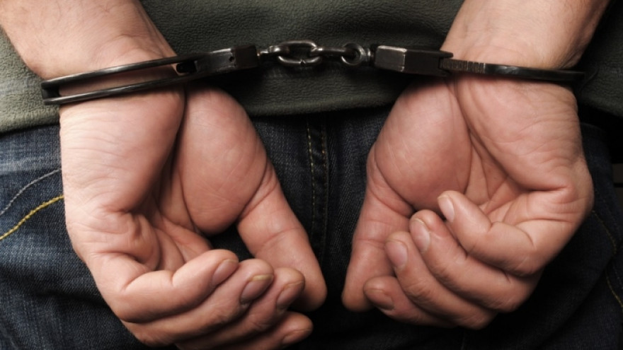 В Новом Уренгое 17-летний подросток пойман с крупной партией наркотиков