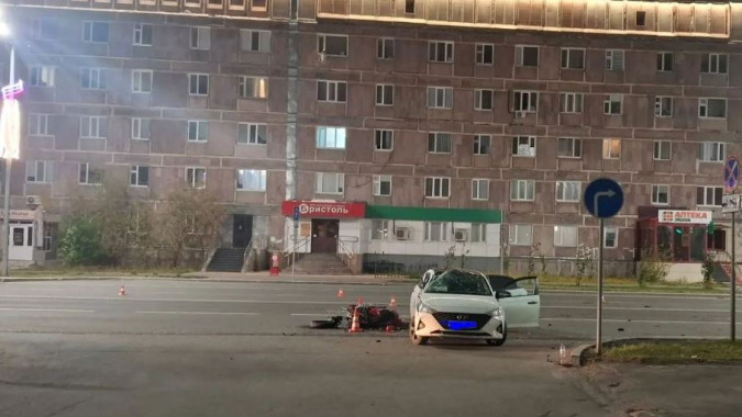В Новом Уренгое в результате ДТП погиб мотоциклист