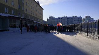 В честь Дня защитника Отечества в столице Ямала прошел митинг