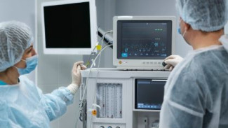 Ямальские врачи спасли новорождённого с тяжёлыми патологиями