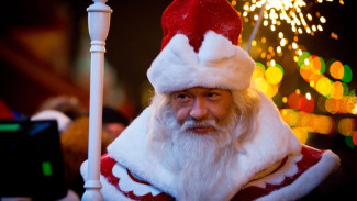 В России празднуют День рождения Деда Мороза