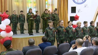 Воспитанники Обдорской гимназии вступили в ряды кадетов