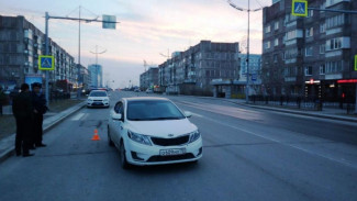 В Новом Уренгое женщину госпитализировали с серьезными травмами головы после ДТП