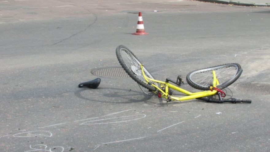 В Лабытнанги велосипедист сбил пешехода
