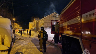 В Лабытнанги горел жилой многоквартирный дом