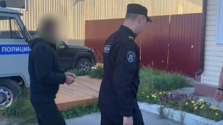 В Пуровском районе местный житель зарубил топором собутыльников и изнасиловал женщину 