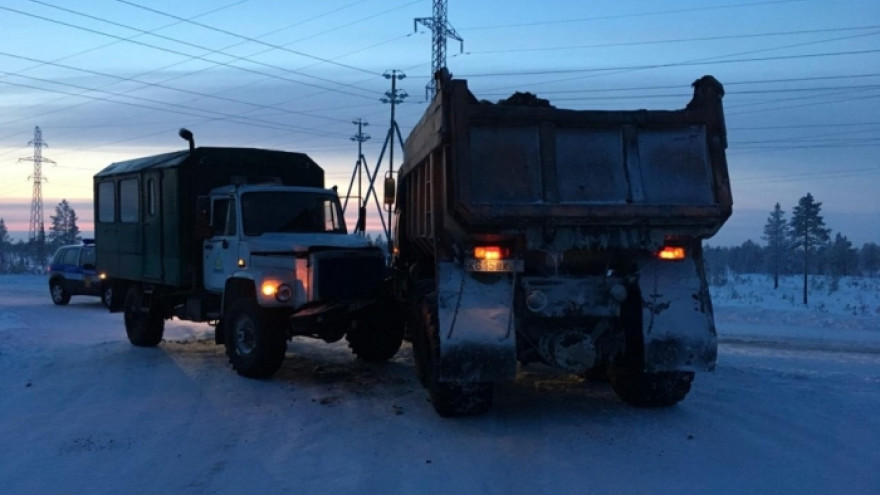 На Ямале пострадал человек во время столкновения грузовиков на одном из месторождений