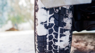 Автовладельцев на Ямале предупредили о переходе на зимние шины