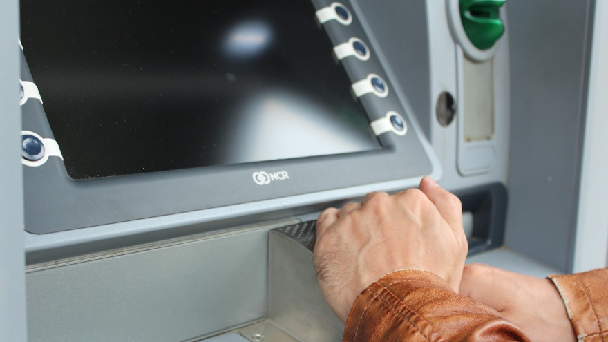 В Югре грабители украли банкомат с несколькими миллионами рублей 