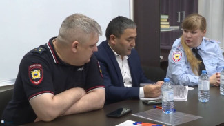 На Ямале 6 иностранцев, заключив контракт с Вооруженными Силами, получили гражданство РФ