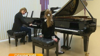 Преподаватели Саратовской консерватории учили детей Губкинского тонкостям вокального искусства
