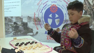 Ямал представил на выставке в Совете Федерации традиционные промыслы коренных народов Севера