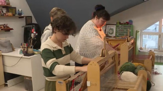 В окружном доме ремесел организовали уроки мастерства по созданию текстильных изделий