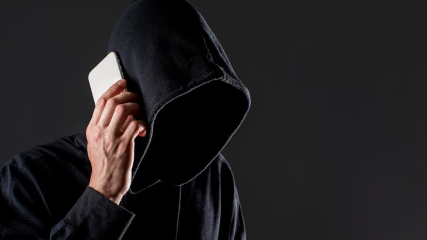 В Новом Уренгое женщина отдала все сбережения лжесотрудникам департамента