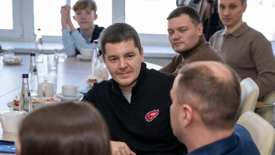 Дмитрий Артюхов встретился с ямальскими бойцами в Новом Уренгое