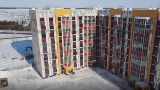 В Губкинском построили новый дом для переселенцев из аварийного жилья