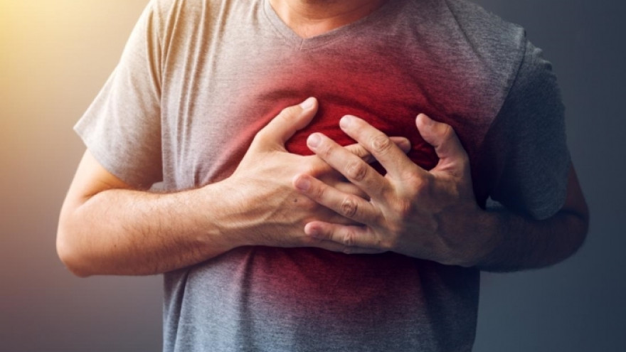 Специалисты назвали 5 сигналов, которыми наше тело предупреждает о скором инфаркте