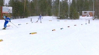 Безопасная лыжня: жители Губкинского готовят трассы для зимних катаний 
