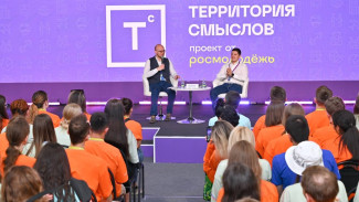 Дмитрий Артюхов раскрыл секреты успешного развития образования на Ямале