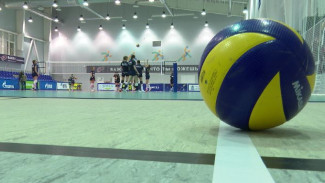 Заряд энергии и стимул к победе: на Ямале обновляют волейбольные залы