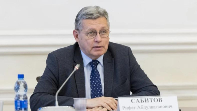 Сабитов: китайский бизнес рассматривает Россию как ключевого партнера