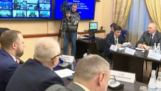 На Ямале создают реестр уволенных из госслужбы за коррупцию