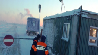 Жаркие выходные в морозной тундре: благодаря Ямалспасу в беде не остались 27 человек