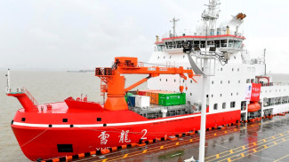 Китайский ледокол «Снежный дракон-2» вышел в свою вторую экспедицию к Северному полюсу 
