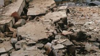 В Лабытнанги при обрушении здания погиб мужчина