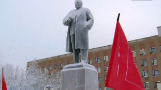 Ямальцы почтили память Ленина в день 95-летия с момента его смерти