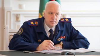 Бастрыкин взял на контроль дело о нерасселении аварийного дома в Салехарде